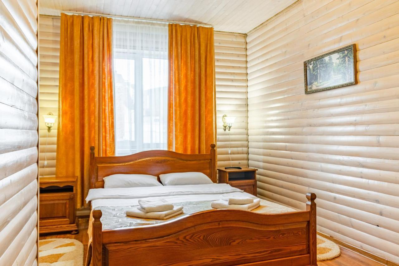 Villa Nikoletta Spa บูโคเวล ภายนอก รูปภาพ