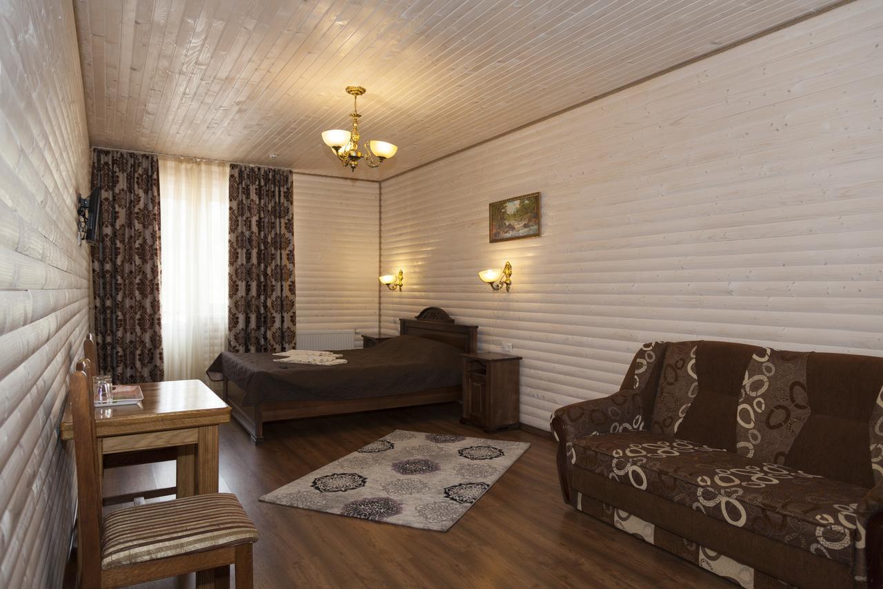 Villa Nikoletta Spa บูโคเวล ภายนอก รูปภาพ